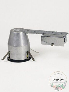 Nora NHIC-4LMRAT/277 Light Housing